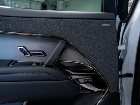 Used 2024 Land Rover Range Rover Sport Dynamic SE image 51