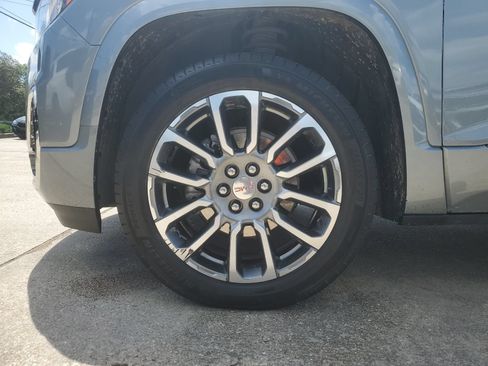 Used 2023 GMC Acadia Denali w/ LPO, Floor Liner Package FWD image 7