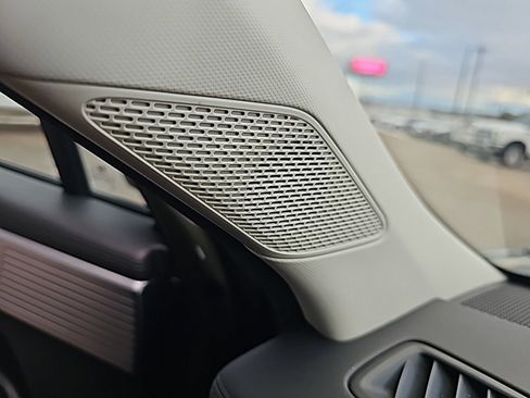 Certified 2025 Hyundai Santa Fe SEL image 24