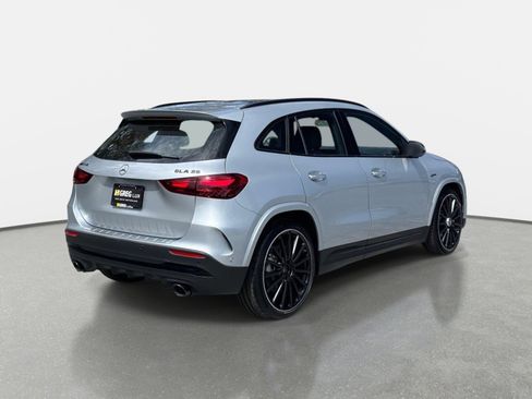 Used 2025 Mercedes-Benz GLA 35 AMG 4MATIC image 3