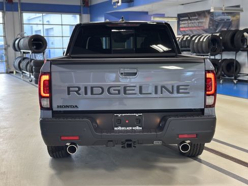 New 2026 Honda Ridgeline Black Edition image 5
