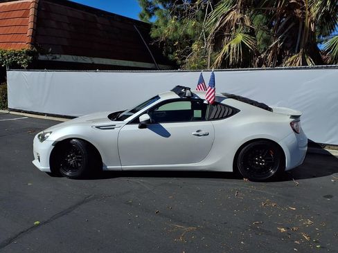 Used 2013 Subaru BRZ Limited w/ Popular Pkg 2C image 3