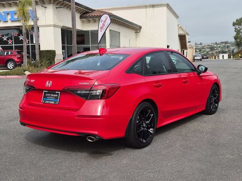 Used 2024 Honda Civic Sport image 5