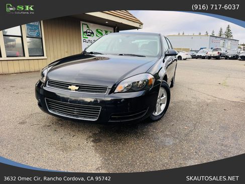 Used 2011 Chevrolet Impala LS Sedan 4D image 2