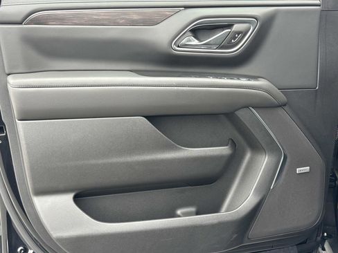 Used 2024 Chevrolet Tahoe LT w/ Luxury Package image 17