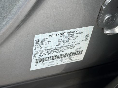 Used 2023 Ford Explorer XLT w/ Equipment Group 202A RWD image 20