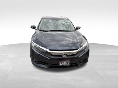 Used 2016 Honda Civic Touring image 3