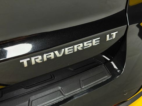 Used 2016 Chevrolet Traverse LT image 12