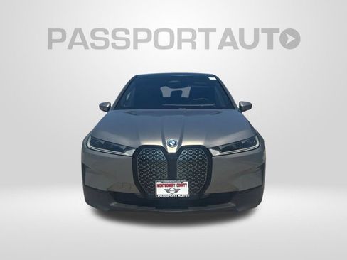 Used 2025 BMW iX xDrive50 w/ Premium Package AWD/4WD image 2