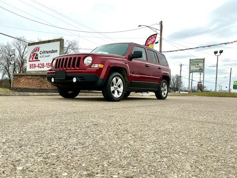 Used 2014 Jeep Patriot Latitude image 28