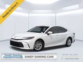 Used 2025 Toyota Camry LE FWD video 1