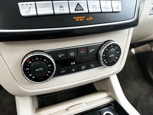 Used 2018 Mercedes-Benz GLS 450 4MATIC image 21