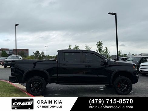 Used 2024 Chevrolet Silverado 1500 ZR2 w/ Technology Package AWD/4WD image 9