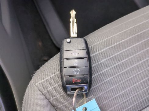 Used 2017 Kia Forte LX w/ LX Popular Package FWD image 25