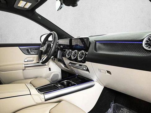 Certified 2025 Mercedes-Benz GLA 250 4MATIC image 23