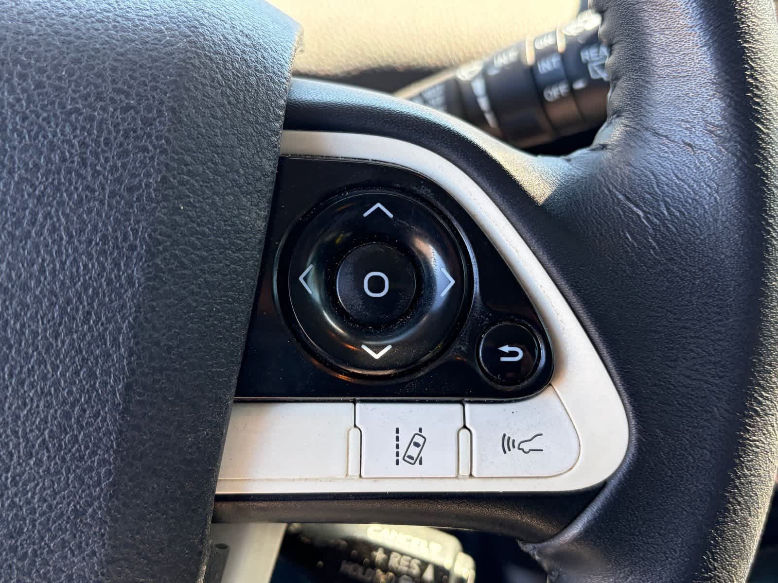Used 2017 Toyota Prius Three Touring FWD image 10