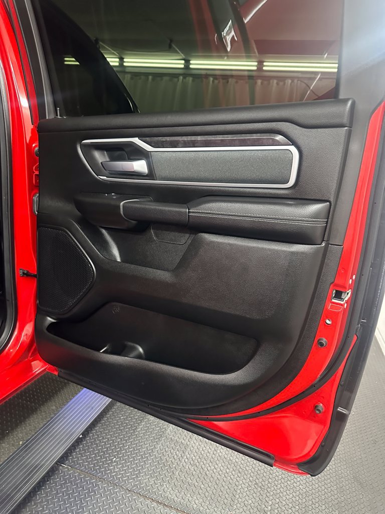 Used 2022 RAM 1500 Big Horn AWD/4WD image 35