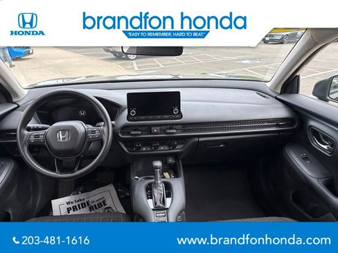 Used 2023 Honda HR-V LX image 12