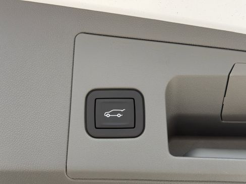 New 2026 Cadillac XT5 Premium Luxury w/ Driver Assist Package FWD image 11