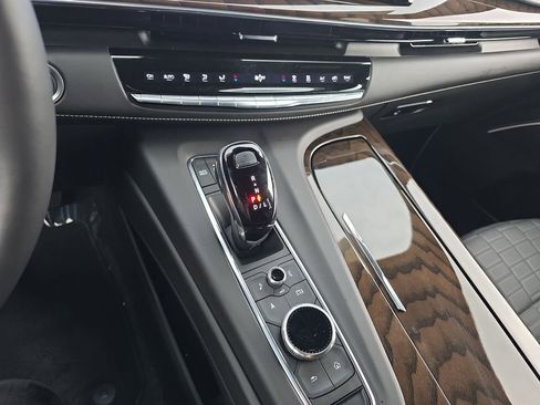 Used 2024 Cadillac Escalade ESV Sport Platinum w/ LPO, ONYX Package image 16