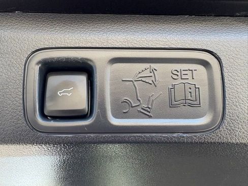 Used 2022 Ford Expedition Platinum image 47