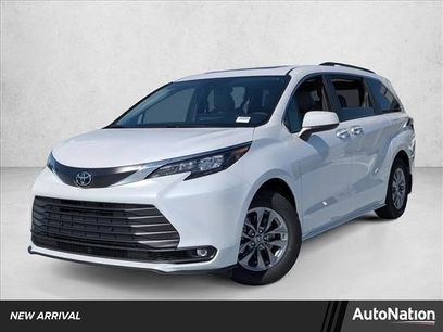 New 2026 Toyota Sienna XLE