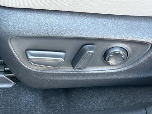 Used 2023 Toyota RAV4 XLE image 16