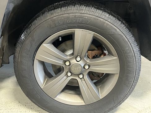 Used 2016 Jeep Patriot 75th Anniversary w/ Power Value Group image 16