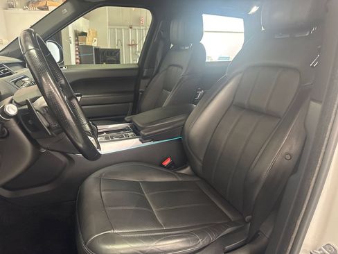 Used 2018 Land Rover Range Rover Sport Supercharged AWD/4WD image 9