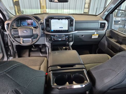 Used 2025 Ford F150 XLT w/ Equipment Group 302A MID image 21