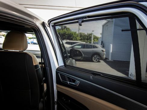 New 2026 Volkswagen Atlas Cross Sport SE image 48