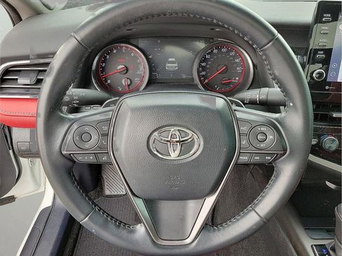 Used 2022 Toyota Camry XSE w/ Navigation Package image 16