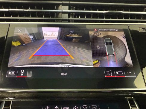 Used 2021 Audi Q7 3.0T Prestige w/ Prestige Package image 26