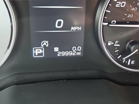 Used 2024 Subaru Outback Premium AWD/4WD image 13