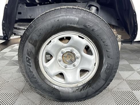 Used 2022 Toyota Tacoma SR image 29