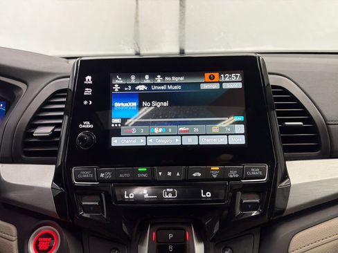 Used 2024 Honda Odyssey EX-L image 31