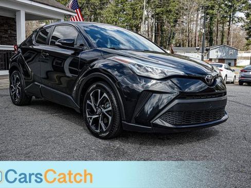 Used 2020 Toyota C-HR XLE image 10