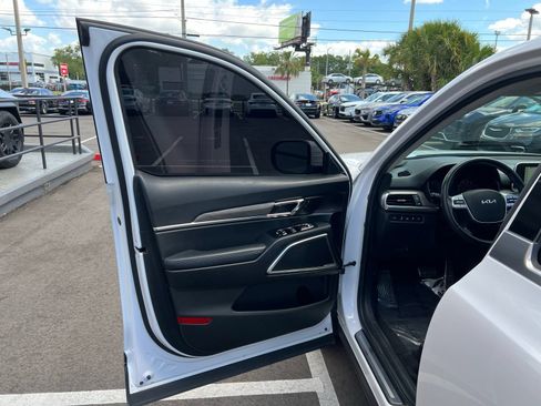 Used 2022 Kia Telluride SX FWD image 23