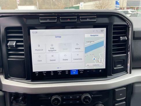 Used 2024 Ford F250 XLT w/ Black Appearance Package image 23