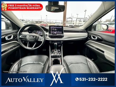 Used 2022 Jeep Compass Limited image 28