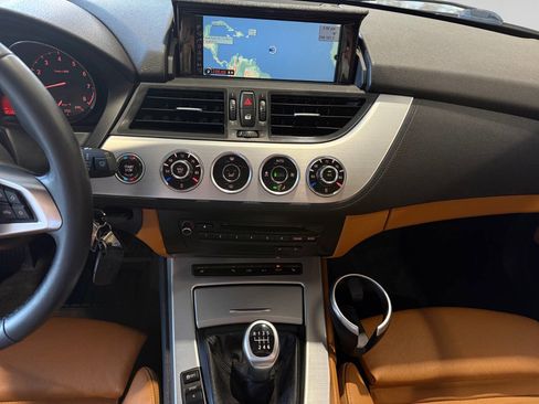 Used 2014 BMW Z4 sDrive28i RWD image 15
