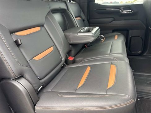 Used 2023 GMC Sierra 1500 AT4 w/ AT4 Premium Package image 12