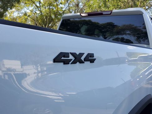 Used 2025 Chevrolet Silverado 2500 Custom w/ Custom Convenience Package AWD/4WD image 8