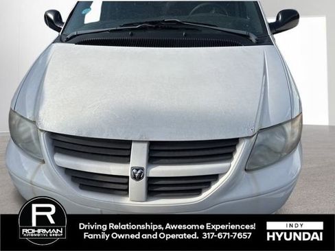 Used 2005 Dodge Caravan SXT w/ Popular Equipment Group image 3