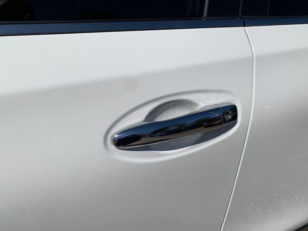 Used 2019 Nissan Rogue S w/ Special Edition Package FWD image 2