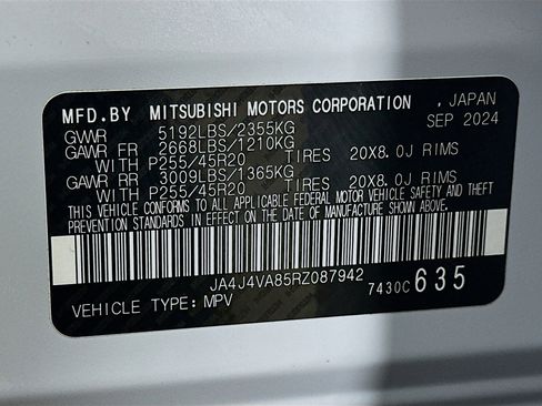Used 2024 Mitsubishi Outlander SE image 12