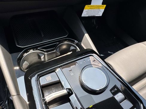 Used 2025 BMW 530i image 26