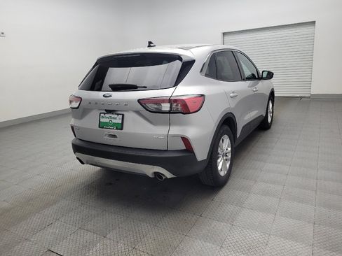 Used 2020 Ford Escape SE FWD image 9