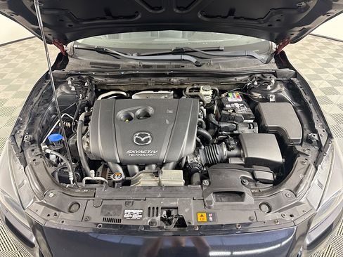 Used 2017 MAZDA MAZDA3 Grand Touring image 39