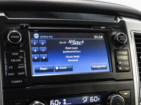 Used 2016 Nissan Titan SL AWD/4WD image 28